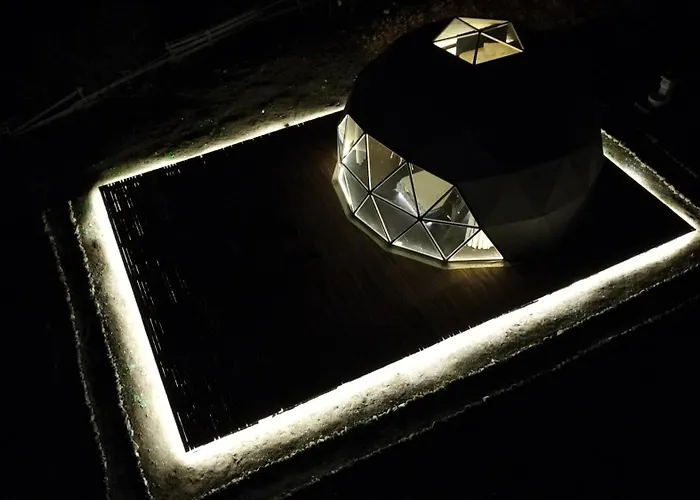 Glamping Tara ラグジュアリーテント